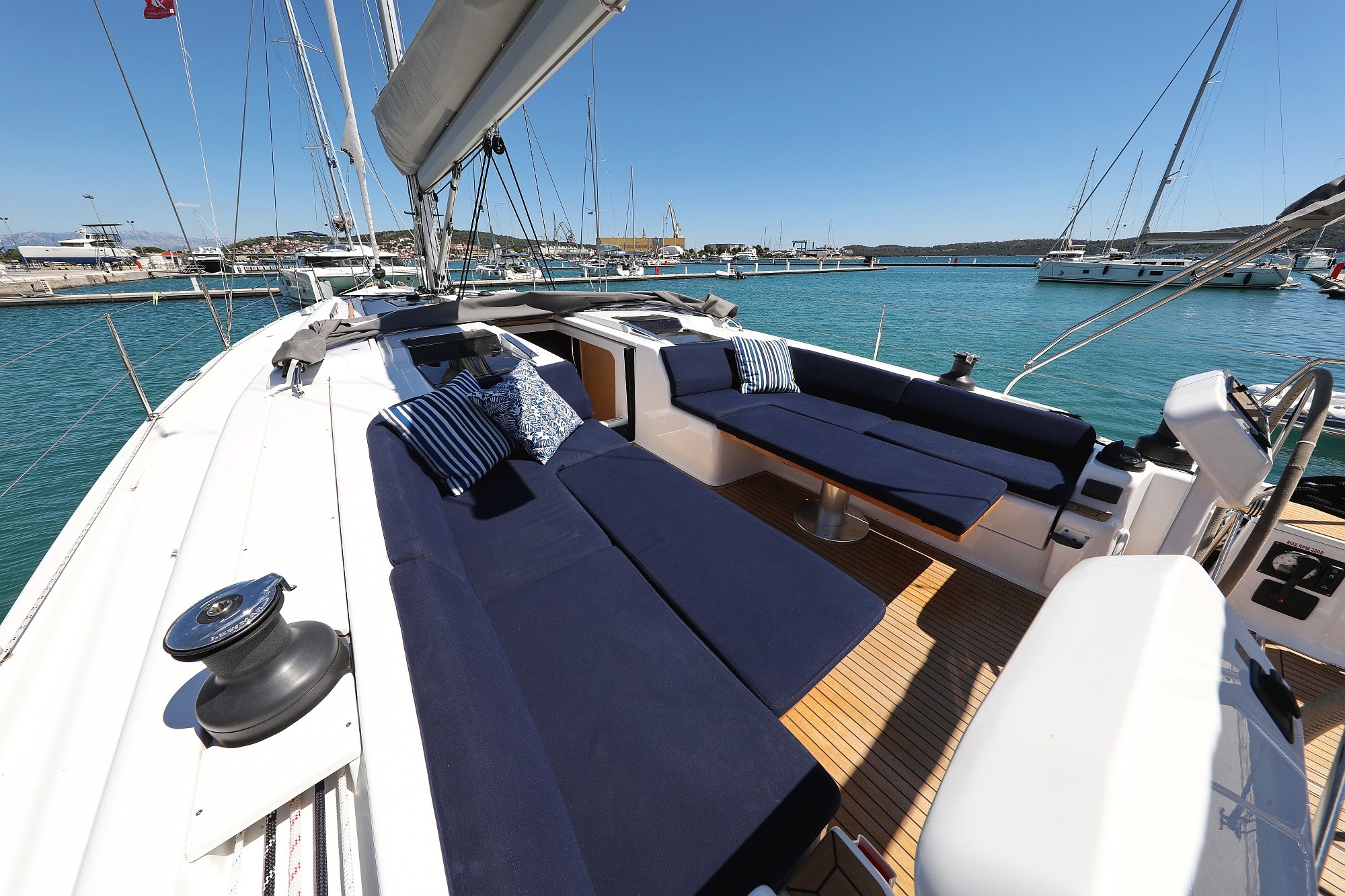 Hanse 508, Charlabelle - OW | Yacht Charter Croatia