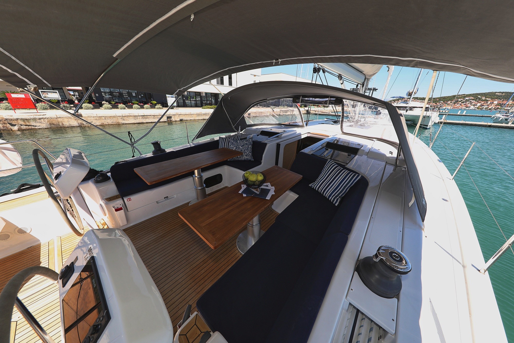 Hanse 508, Charlabelle - OW | Yacht Charter Croatia