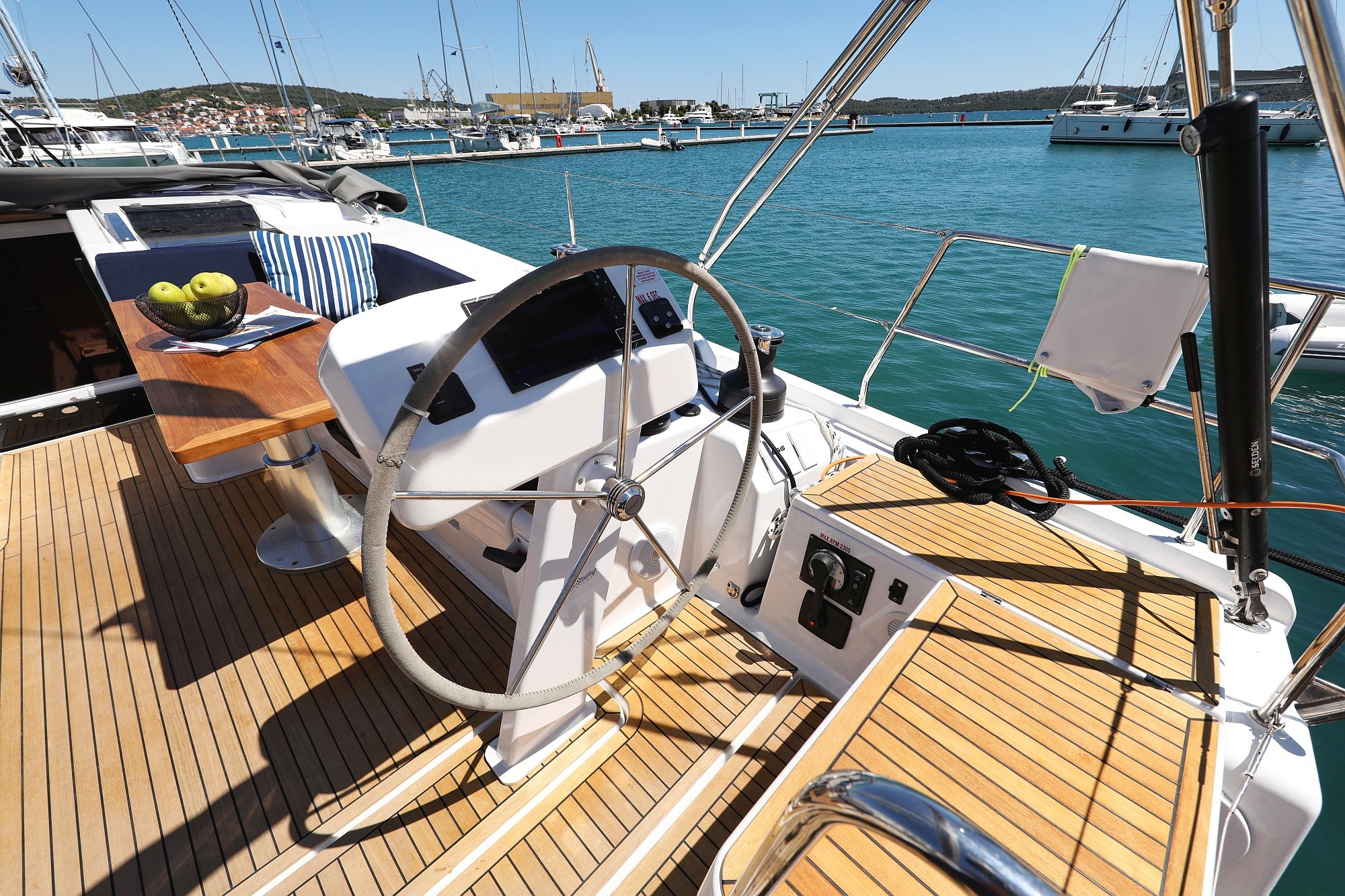 Hanse 508, Charlabelle - OW | Yacht Charter Croatia