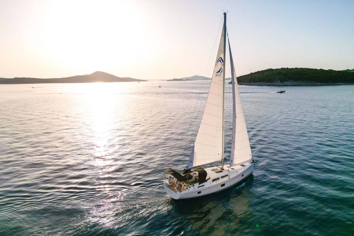 Hanse 508, Mare Estrella | Yacht Charter Croatia