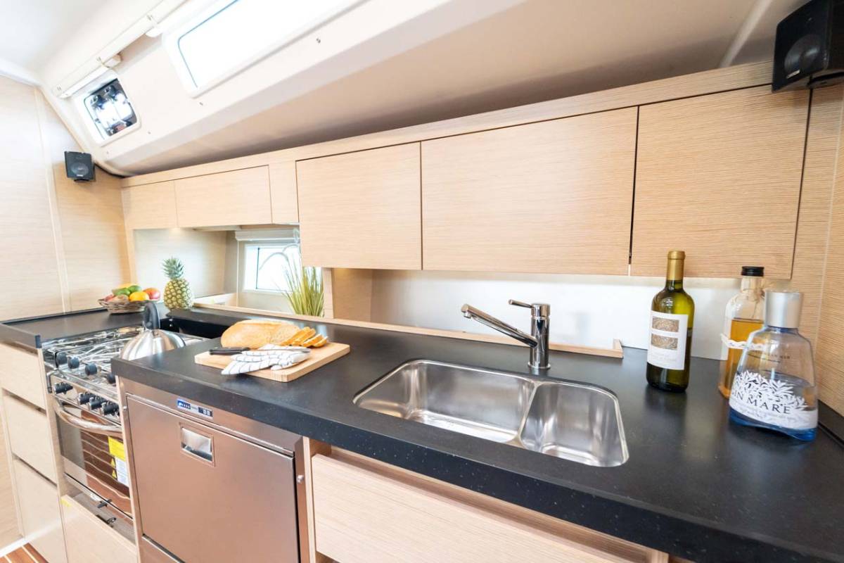 Hanse 508, Mare Estrella | Yacht Charter Croatia