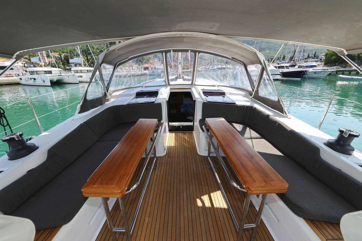 Hanse 508, Uptown Girl | Yacht Charter Croatia