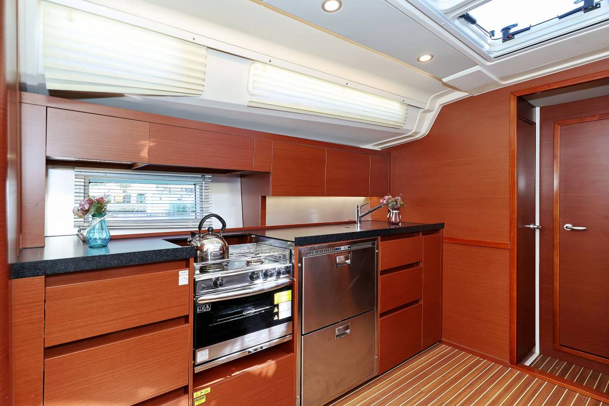Hanse 508, Uptown Girl | Yacht Charter Croatia