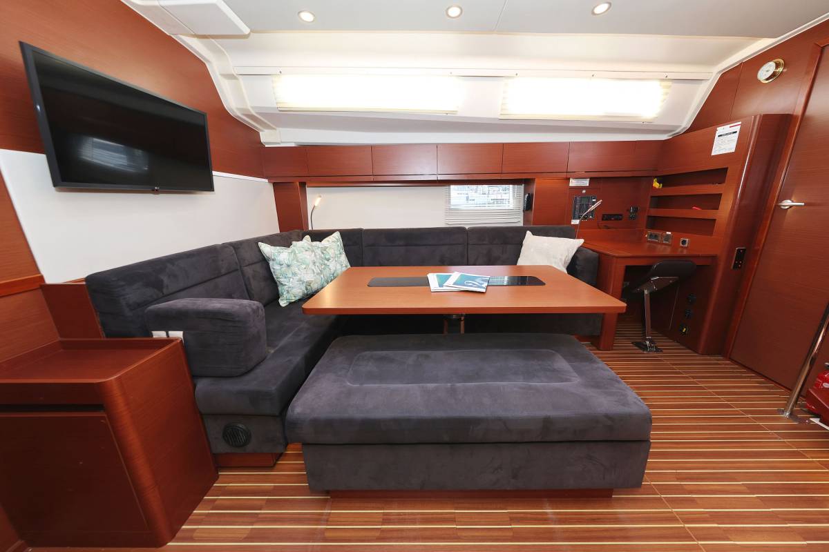Hanse 508, Uptown Girl | Yacht Charter Croatia