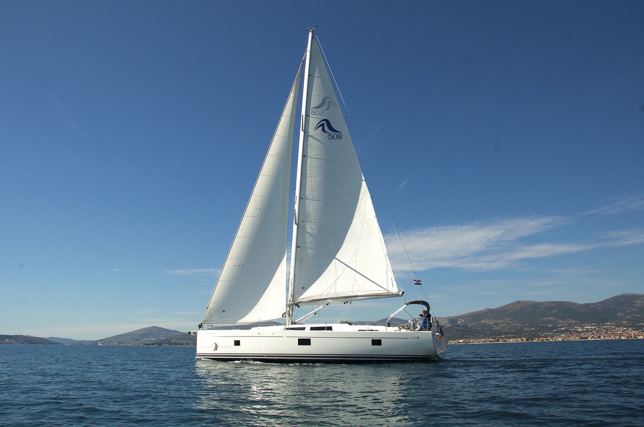 Hanse 508, Golden Box | Yacht Charter Croatia