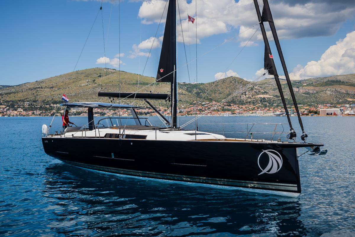 Hanse 510, Darling - OW | Yacht Charter Croatia