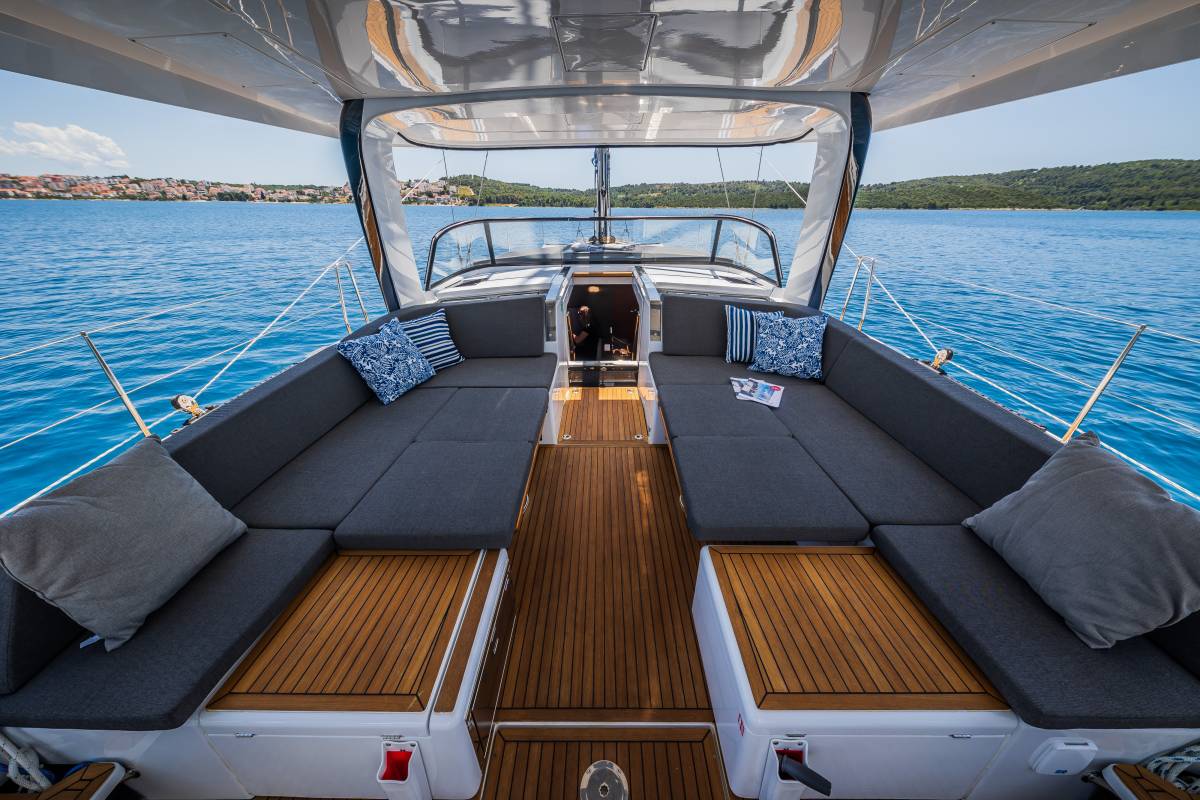 Hanse 510, Darling - OW | Yacht Charter Croatia