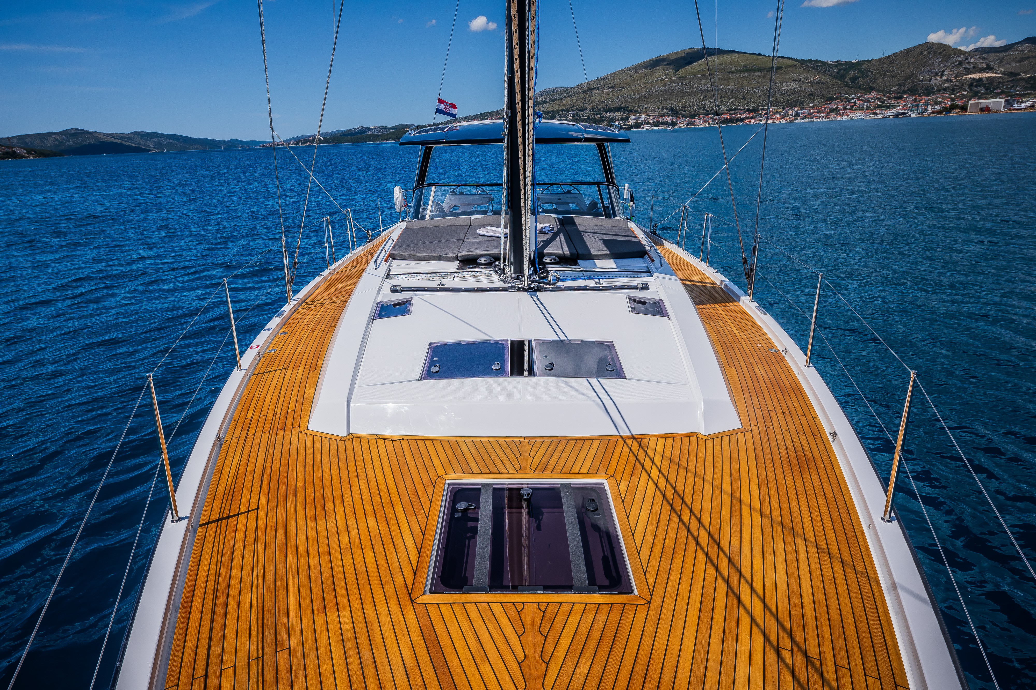 Hanse 510, Darling - OW | Yacht Charter Croatia
