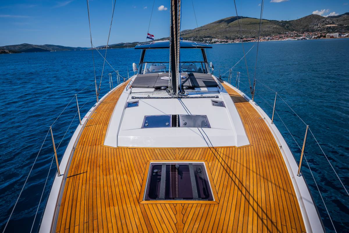 Hanse 510, Darling - OW | Yacht Charter Croatia