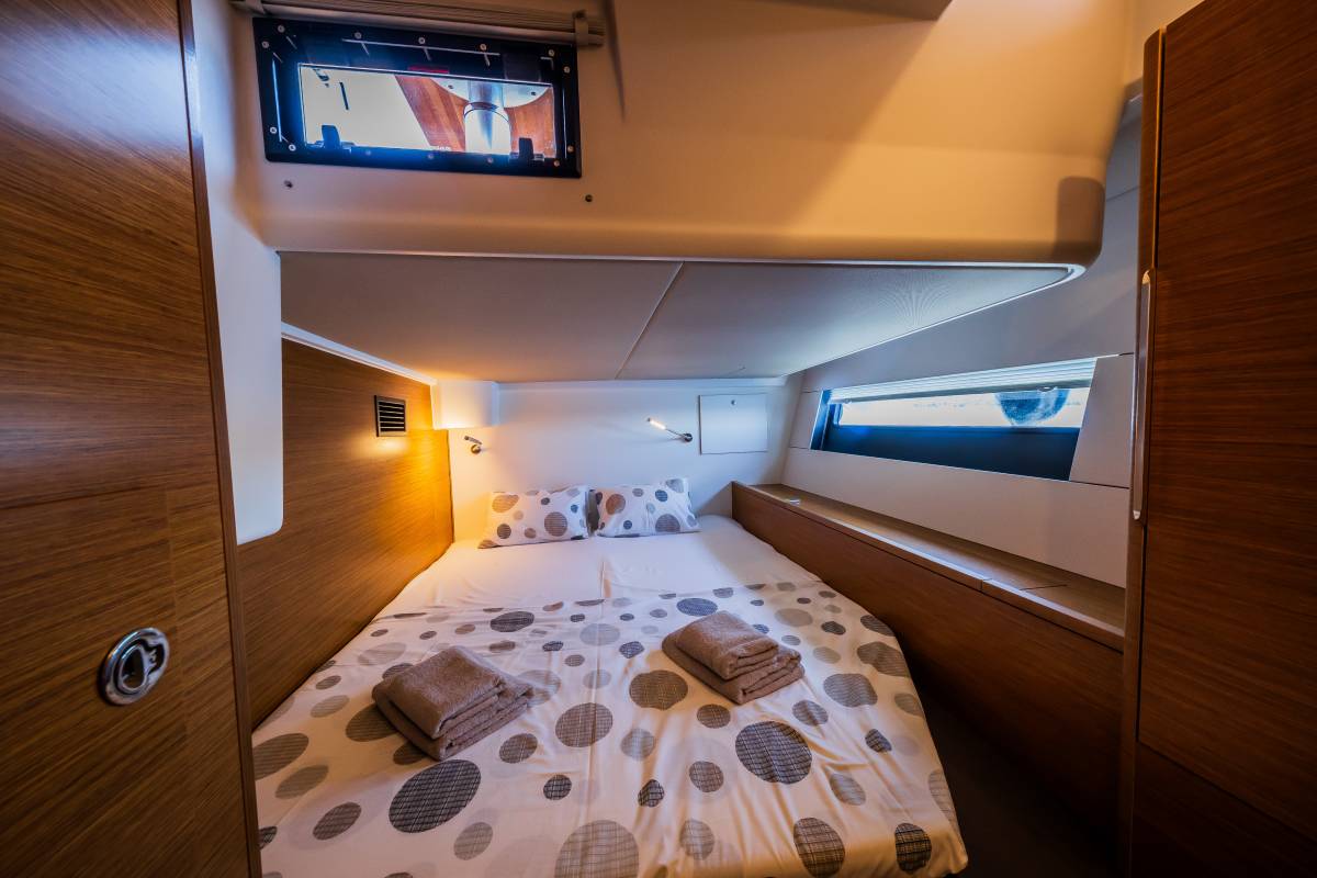 Hanse 510, Darling - OW | Yacht Charter Croatia