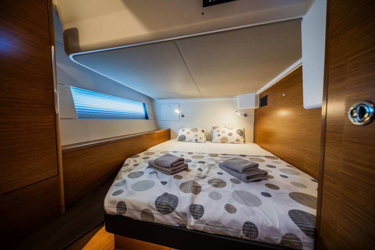 Hanse 510, Darling - OW | Yacht Charter Croatia