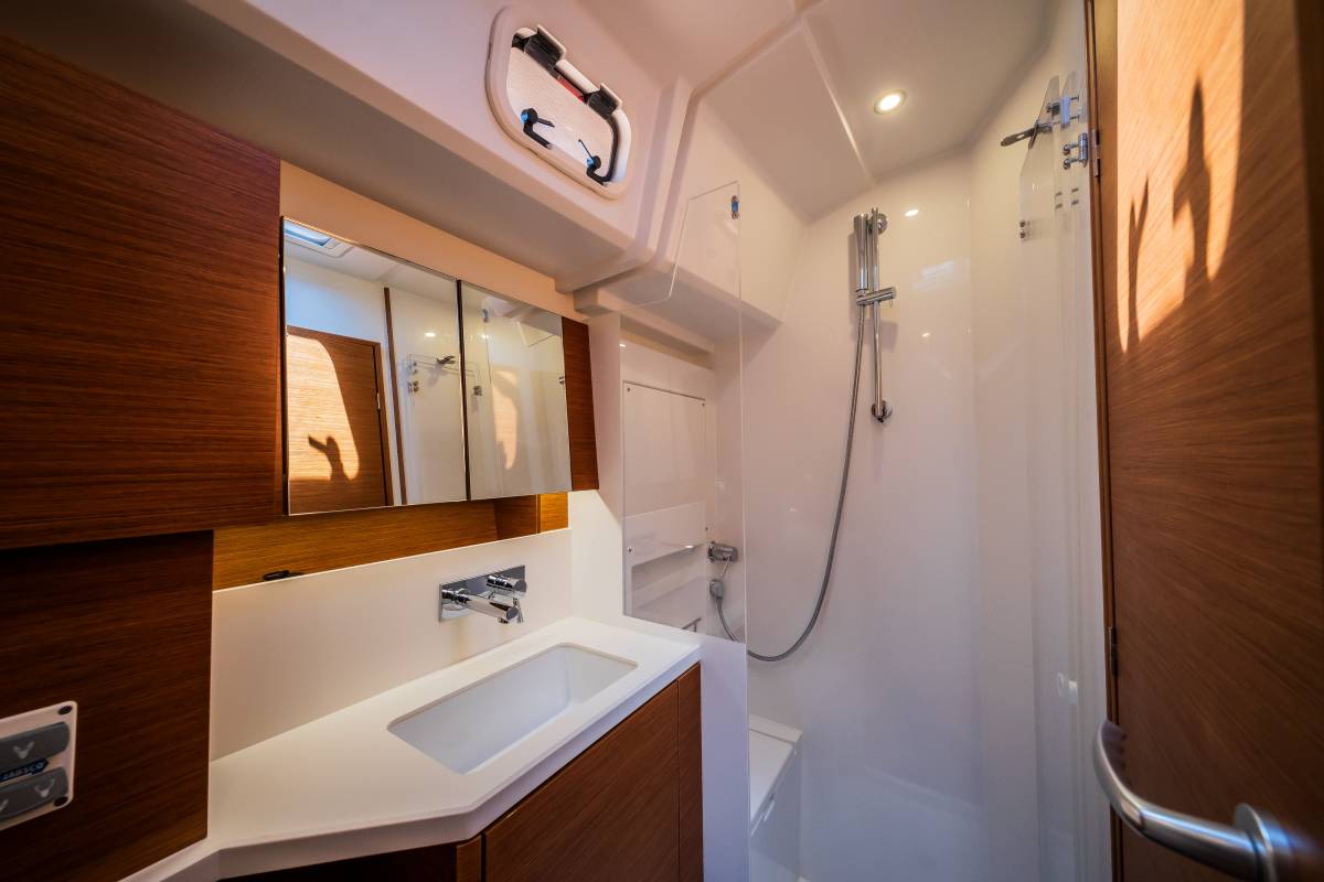 Hanse 510, Darling - OW | Yacht Charter Croatia
