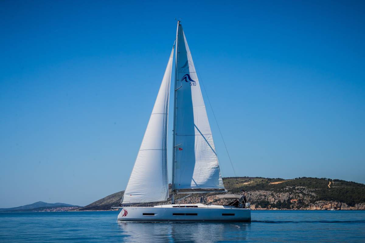 Hanse 510, Vivid | Yacht Charter Croatia