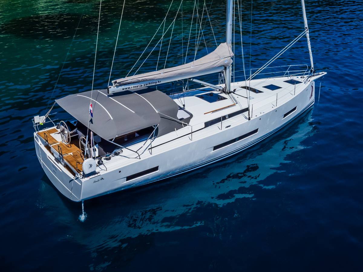 Hanse 510, Vivid | Yacht Charter Croatia