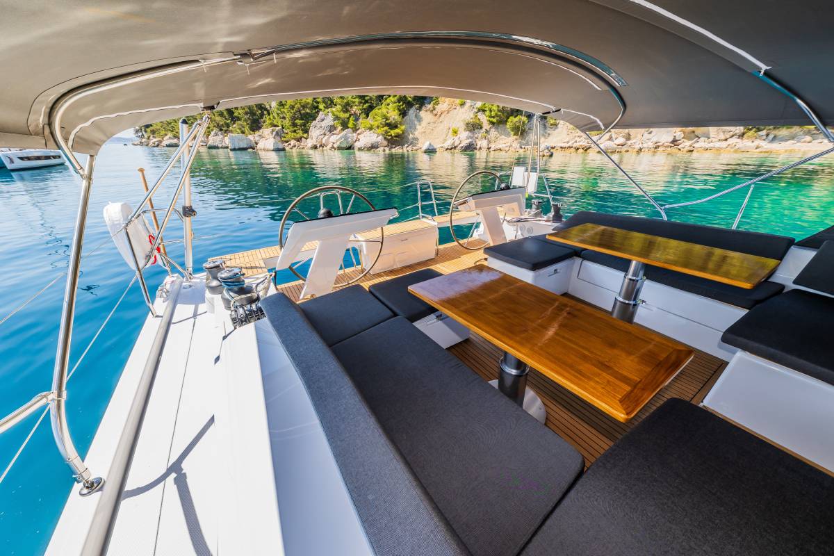 Hanse 510, Vivid | Yacht Charter Croatia
