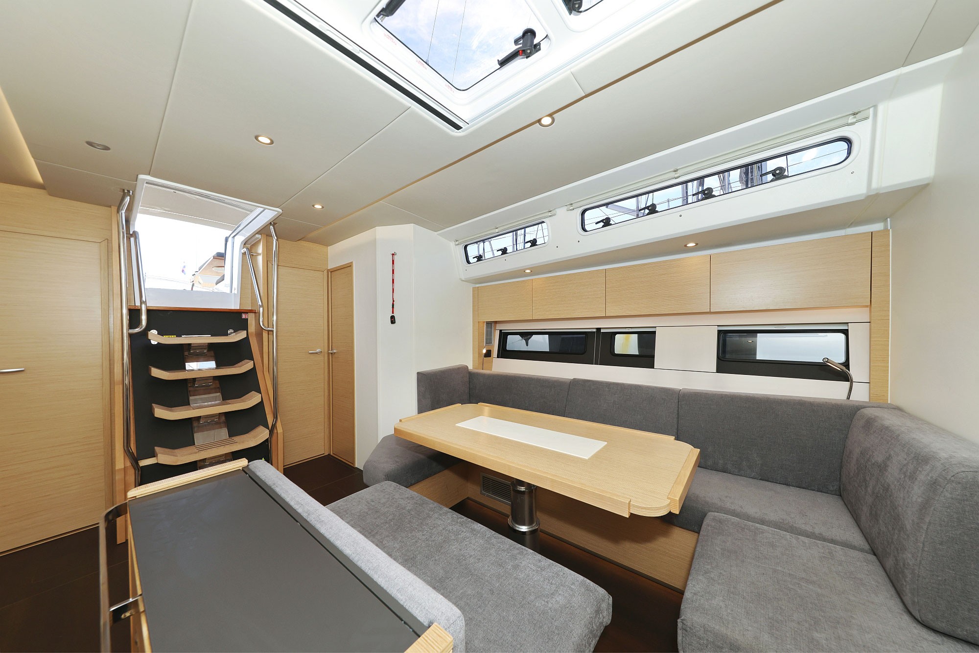 Hanse 510, Vivid | Yacht Charter Croatia
