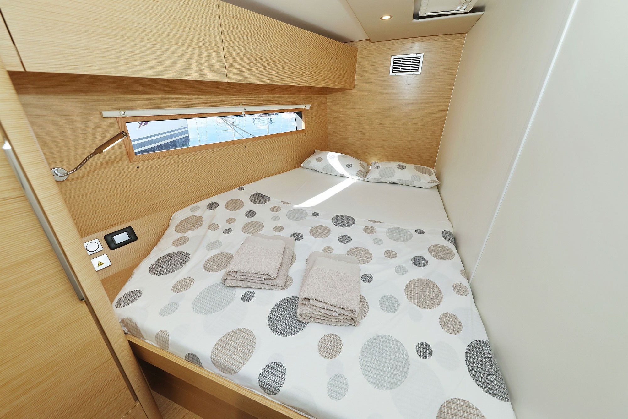 Hanse 510, Vivid | Yacht Charter Croatia