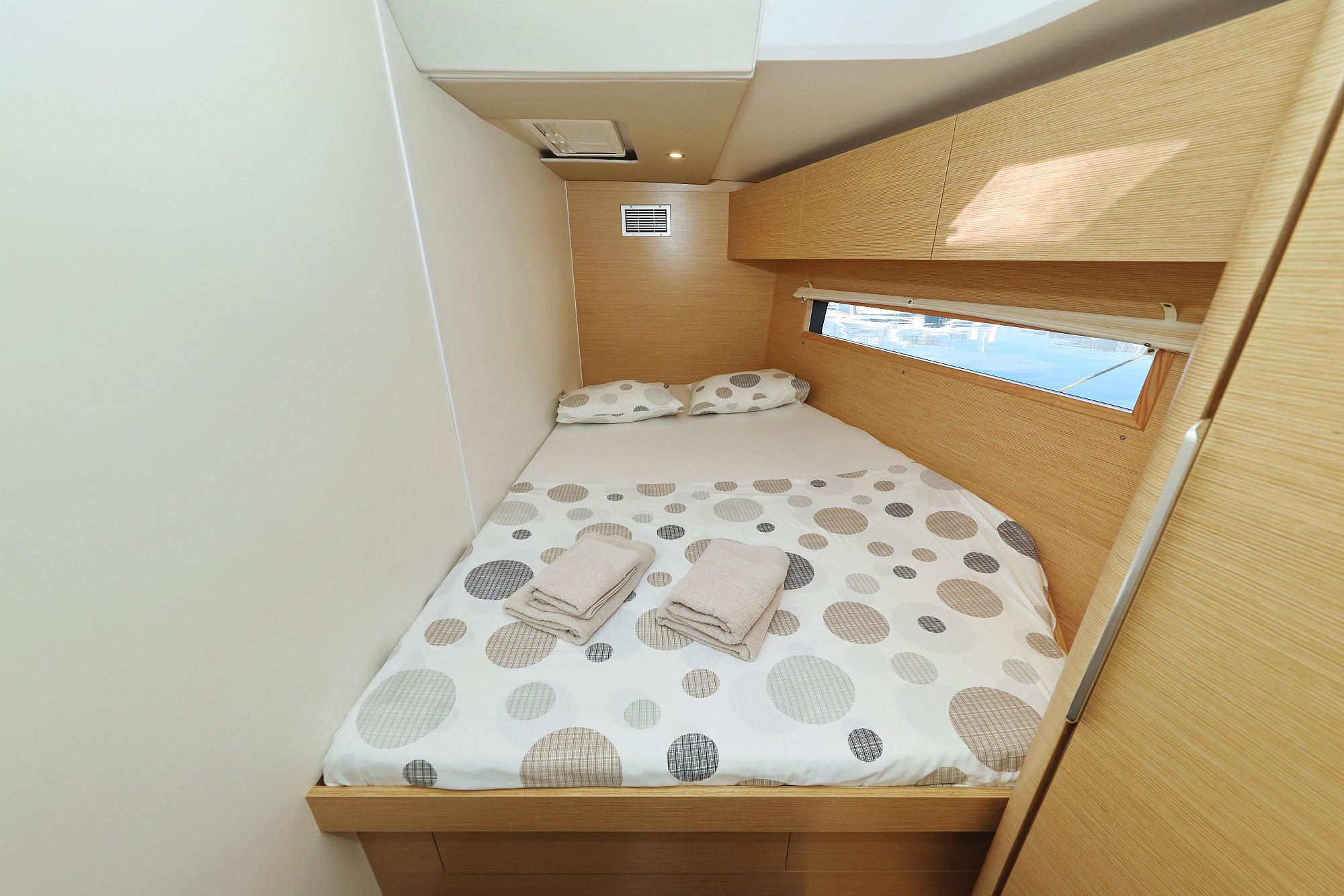 Hanse 510, Vivid | Yacht Charter Croatia
