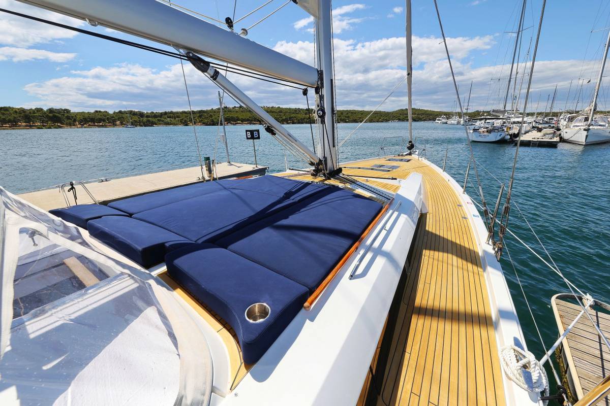 Hanse 510, Ocean Phoenix - OW | Yacht Charter Croatia