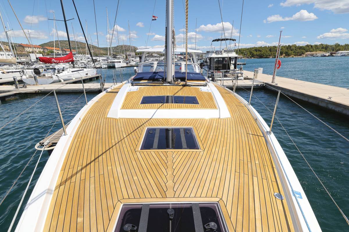 Hanse 510, Ocean Phoenix - OW | Yacht Charter Croatia