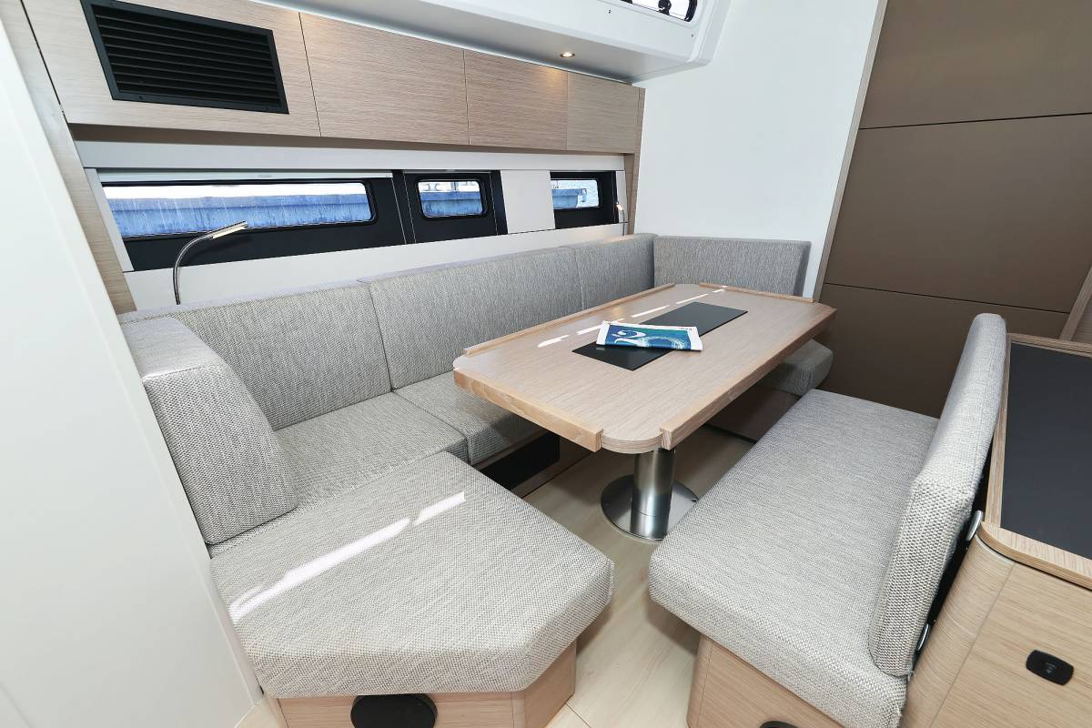 Hanse 510, Ocean Phoenix - OW | Yacht Charter Croatia
