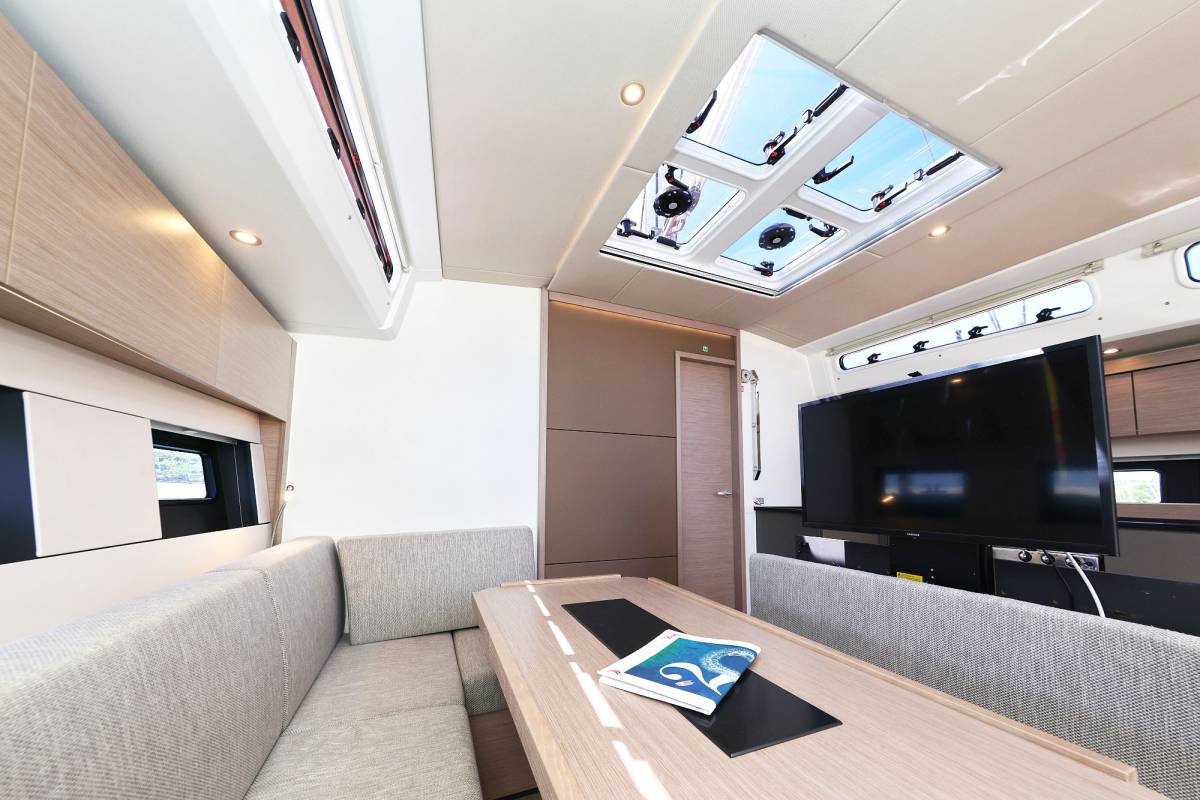 Hanse 510, Ocean Phoenix - OW | Yacht Charter Croatia