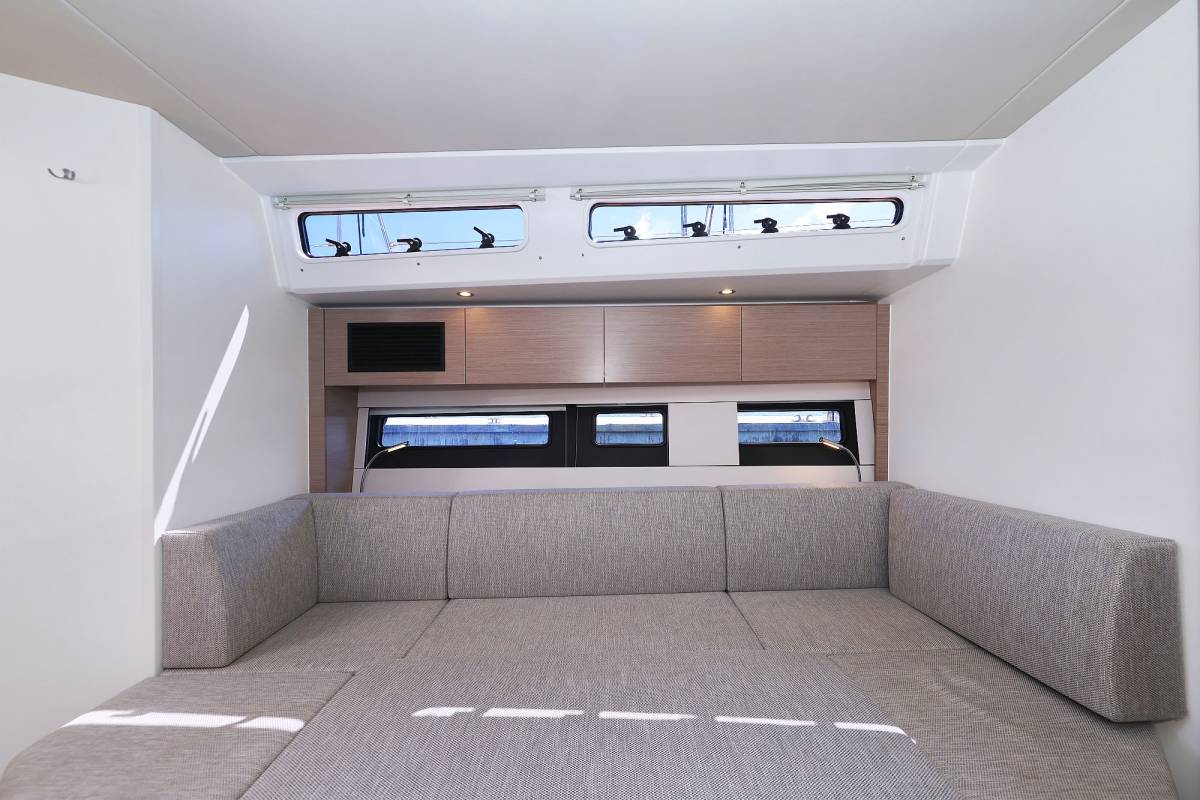 Hanse 510, Ocean Phoenix - OW | Yacht Charter Croatia