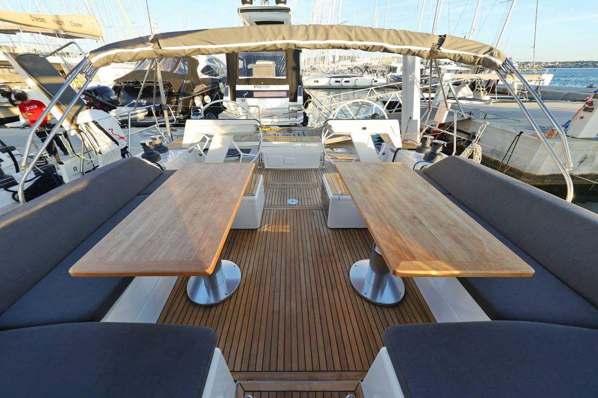Hanse 510, Alma - OW | Yacht Charter Croatia