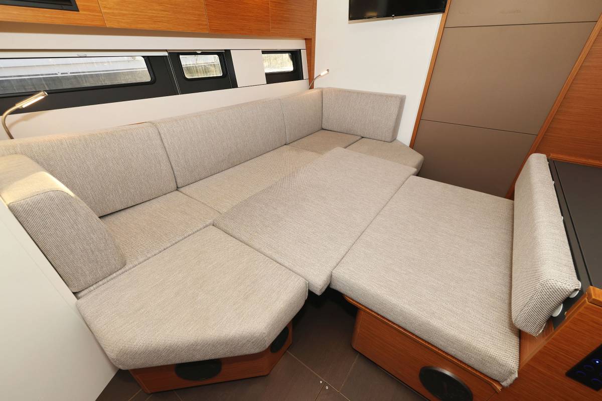 Hanse 510, Alma - OW | Yacht Charter Croatia