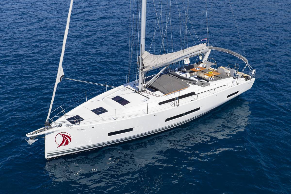 Hanse 510, Amber - OW | Yacht Charter Croatia