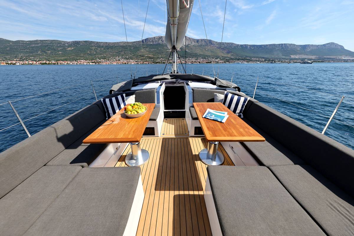 Hanse 510, Amber - OW | Yacht Charter Croatia