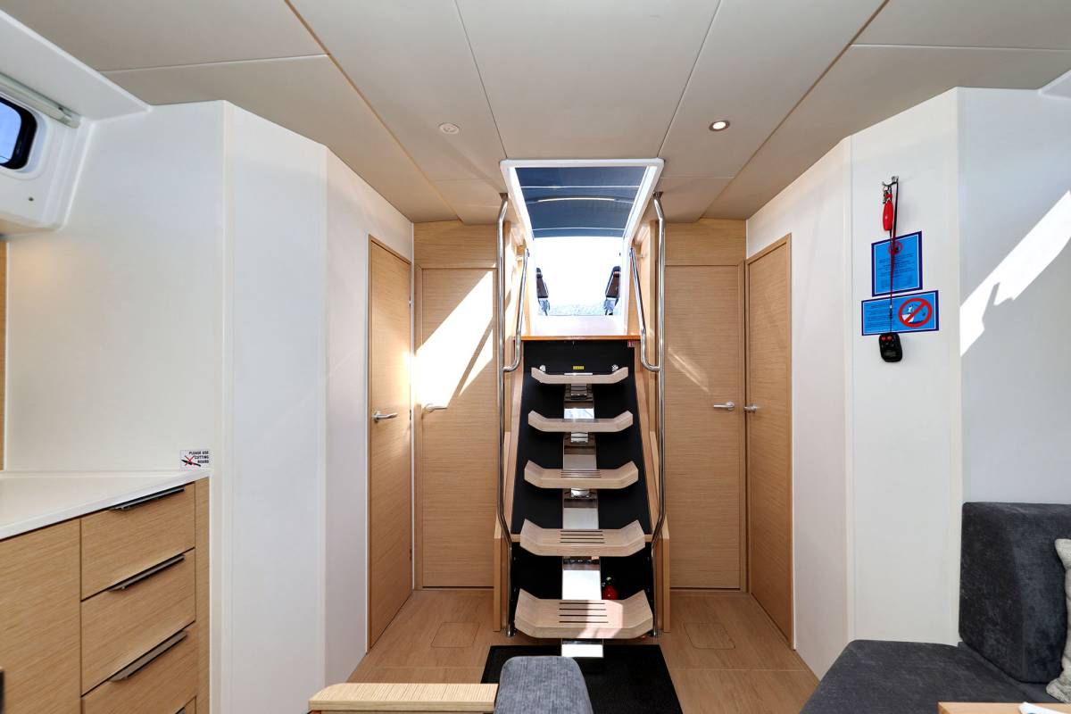 Hanse 510, Amber - OW | Yacht Charter Croatia