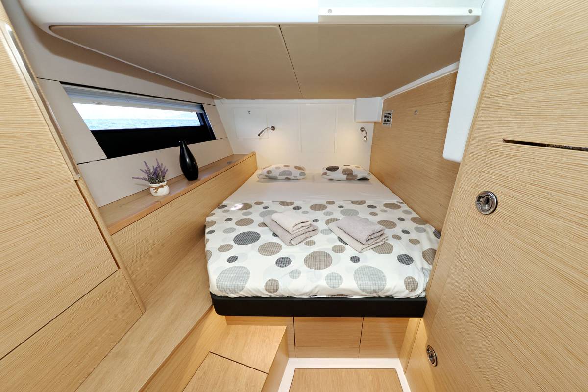 Hanse 510, Amber - OW | Yacht Charter Croatia