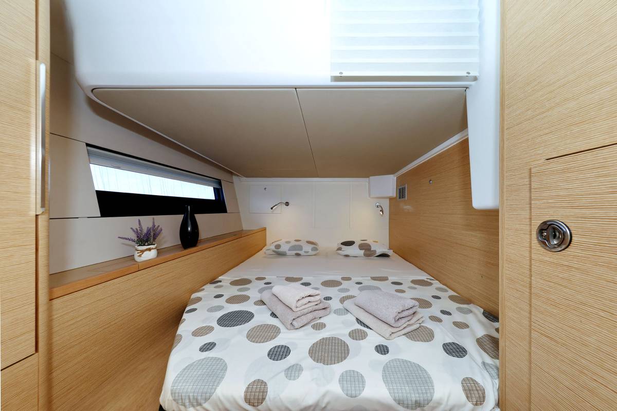 Hanse 510, Amber - OW | Yacht Charter Croatia