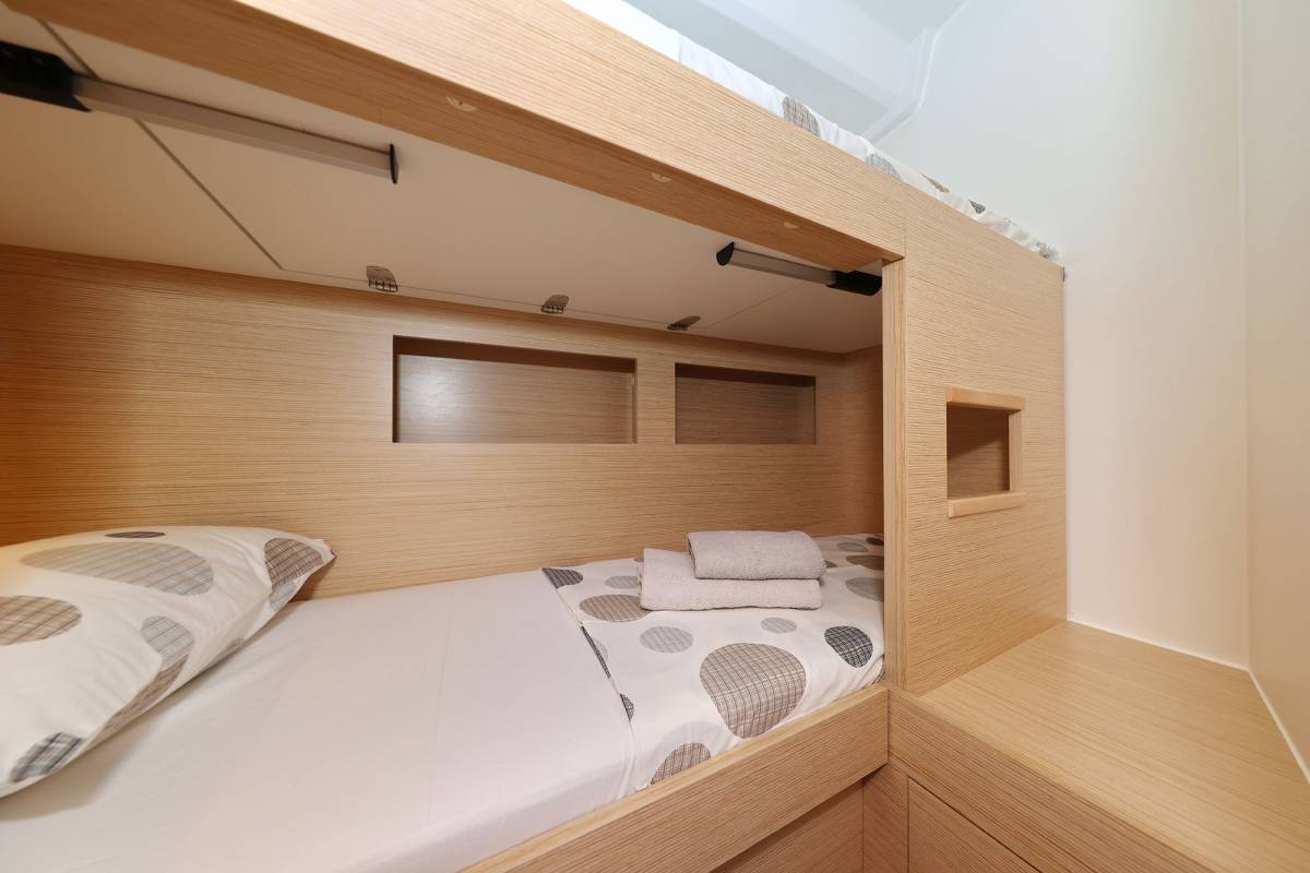 Hanse 510, Amber - OW | Yacht Charter Croatia