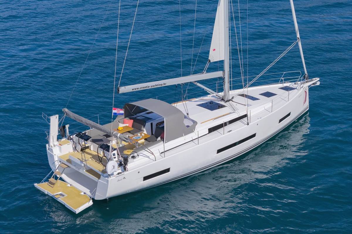 Hanse 510, Illusion | Yacht Charter Croatia
