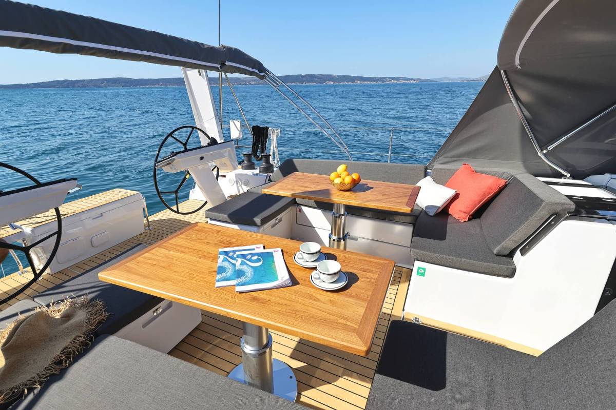 Hanse 510, Illusion | Yacht Charter Croatia