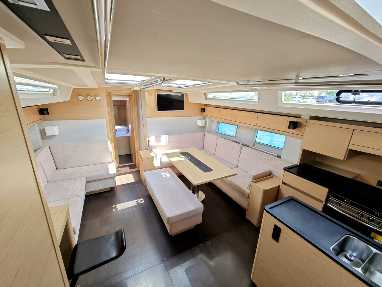 Hanse 548, Lady Ardea | Yacht Charter Croatia