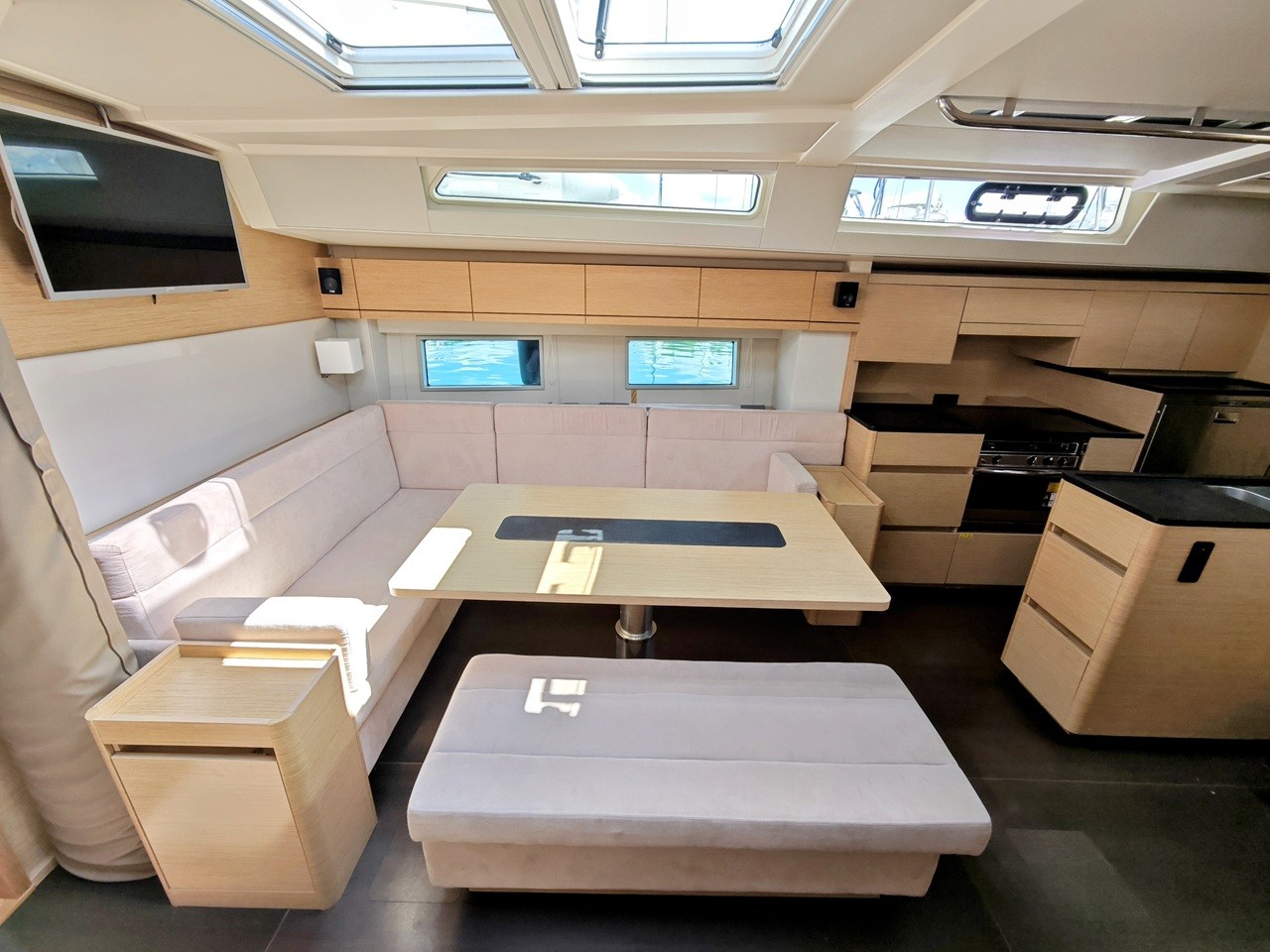 Hanse 548, Lady Ardea | Yacht Charter Croatia