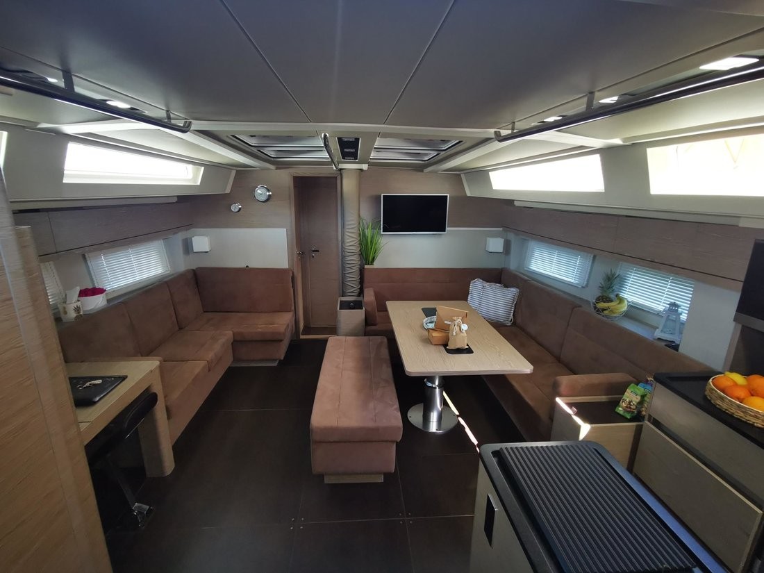 Hanse 548, Mila Felice | Yacht Charter Croatia