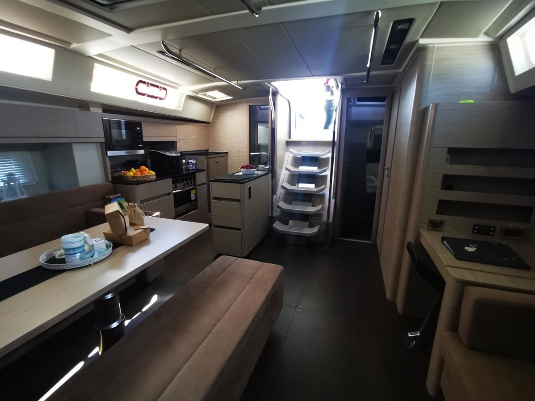 Hanse 548, Mila Felice | Yacht Charter Croatia