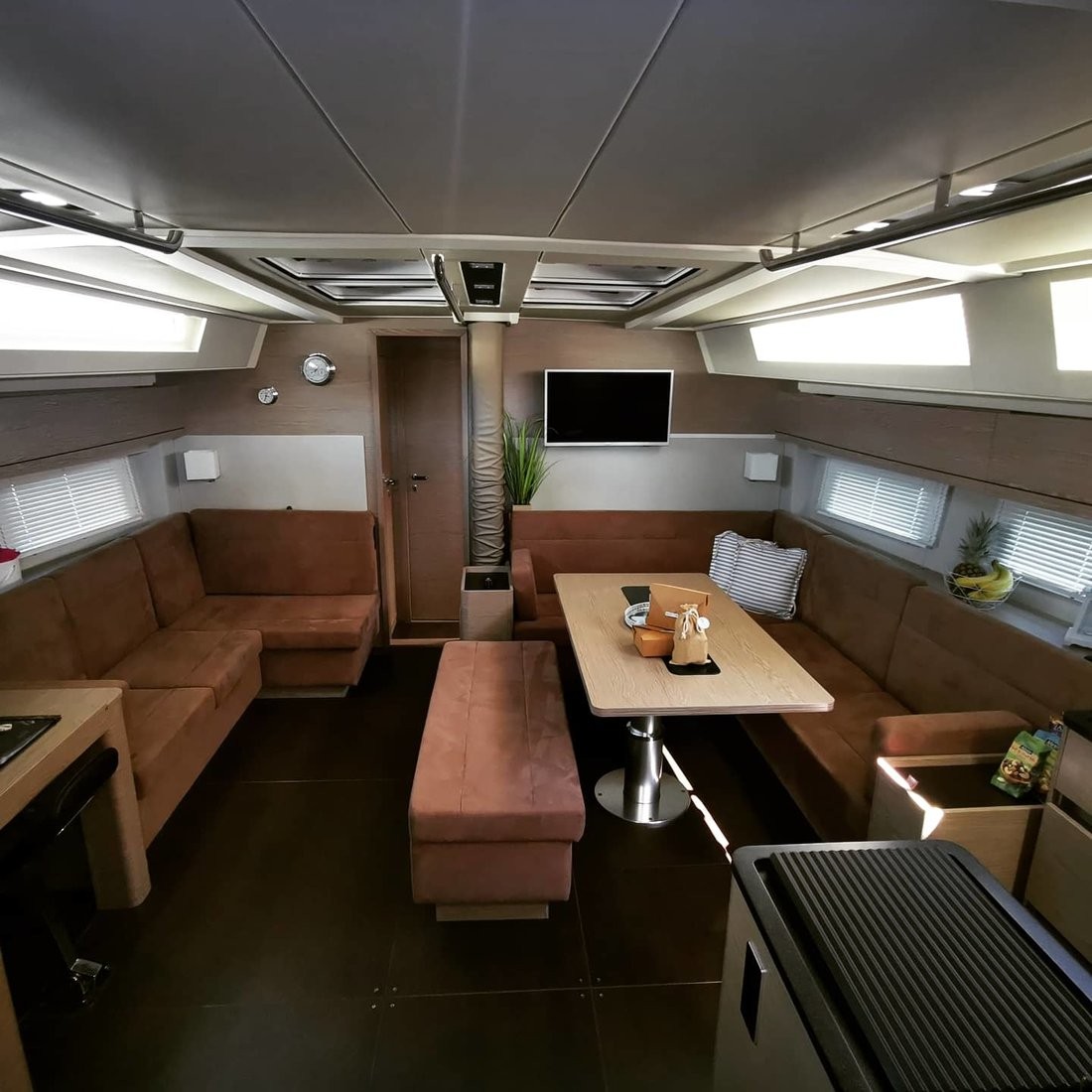 Hanse 548, Mila Felice | Yacht Charter Croatia