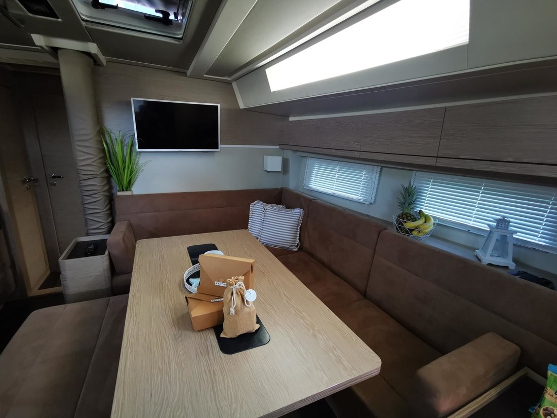 Hanse 548, Mila Felice | Yacht Charter Croatia