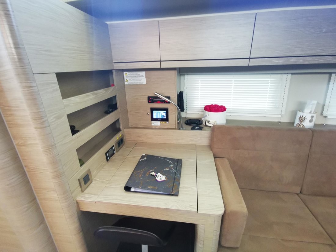 Hanse 548, Mila Felice | Yacht Charter Croatia