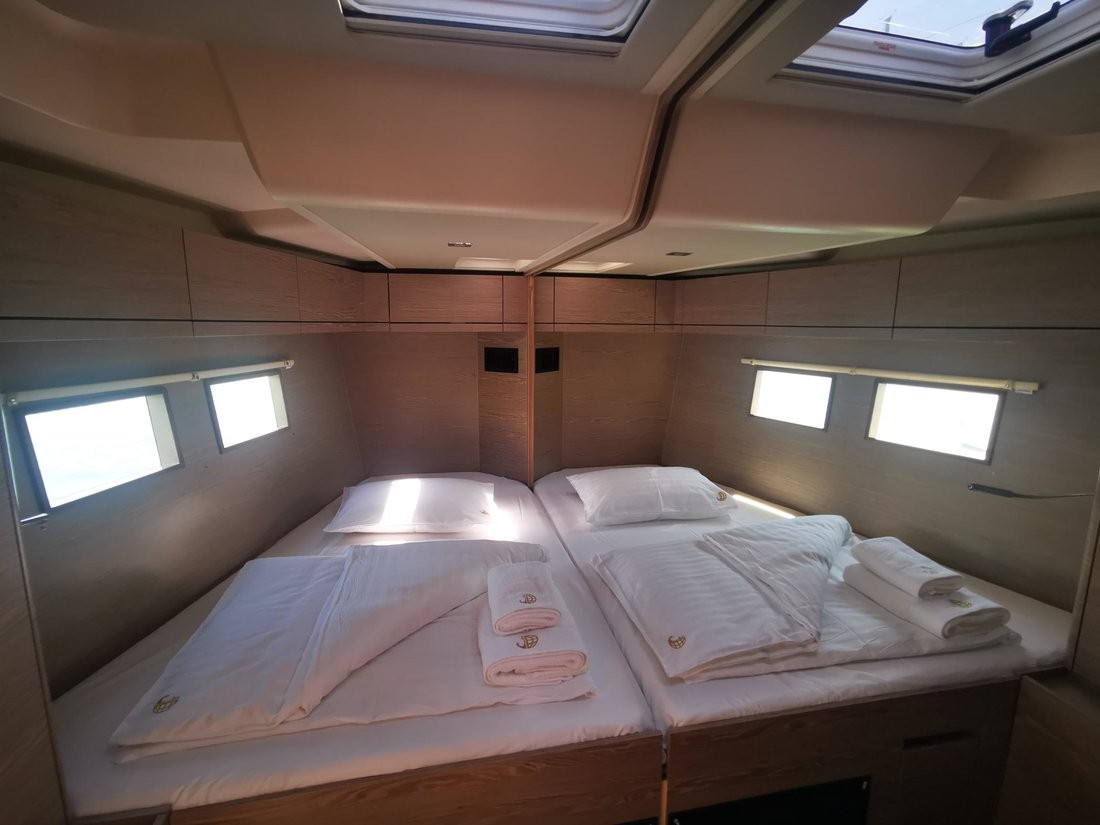 Hanse 548, Mila Felice | Yacht Charter Croatia