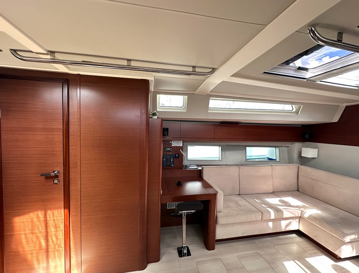 Hanse 548, Adele | Yacht Charter Croatia