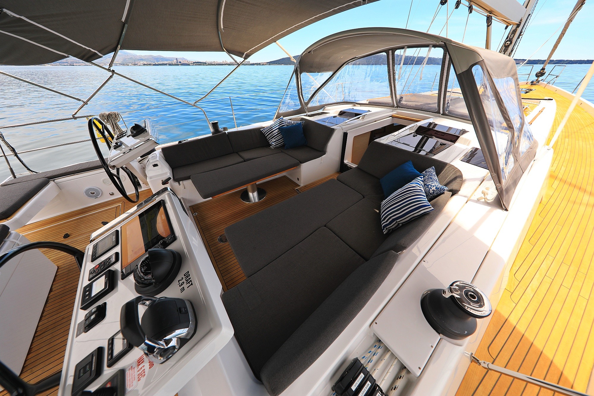 Hanse 588, Mivasa | Yacht Charter Croatia
