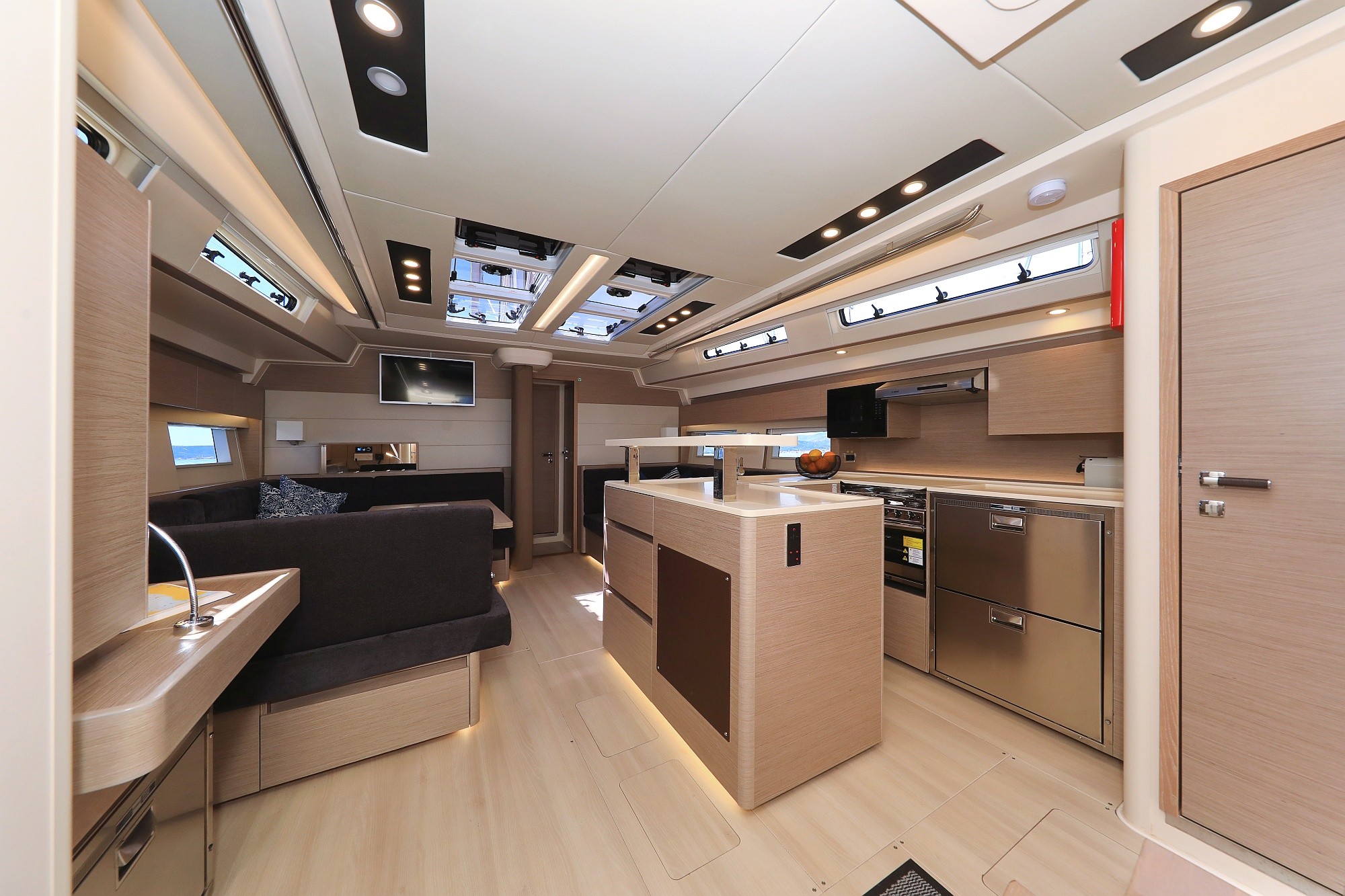 Hanse 588, Mivasa | Yacht Charter Croatia