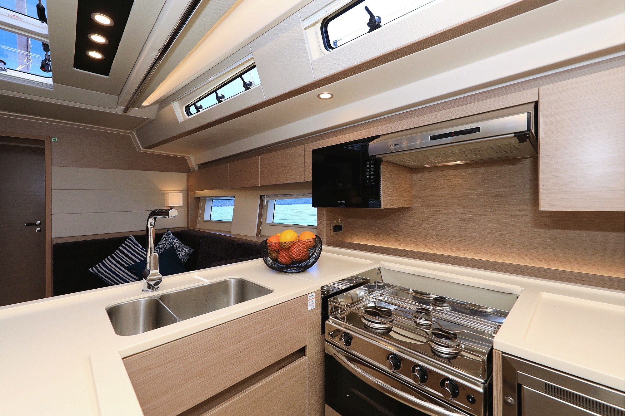 Hanse 588, Mivasa | Yacht Charter Croatia