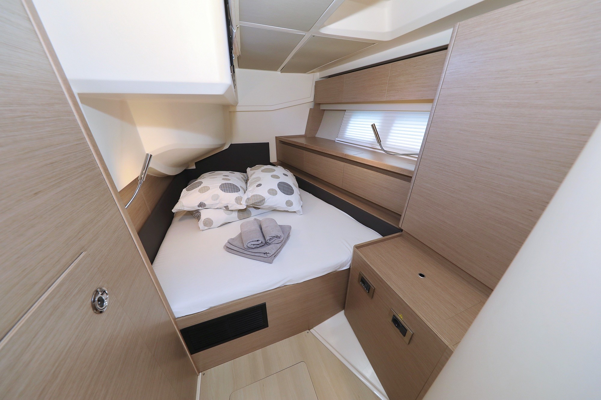Hanse 588, Mivasa | Yacht Charter Croatia